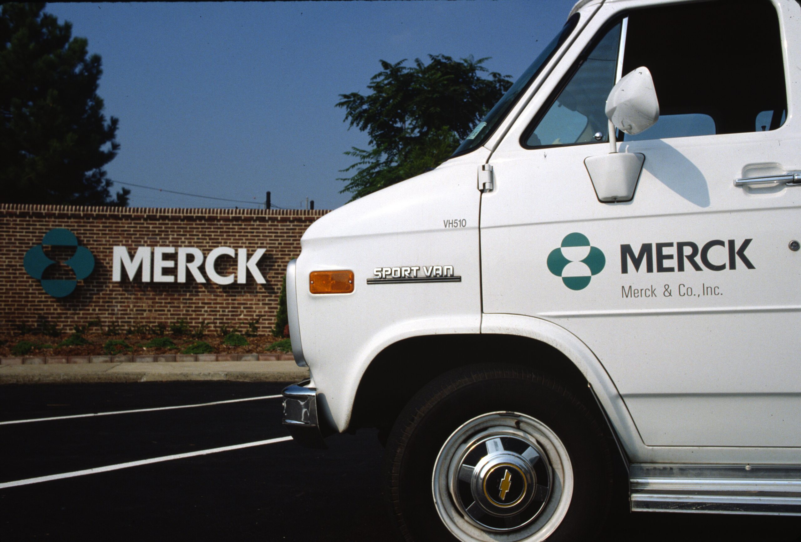 Pharmaceutical branding MERCK