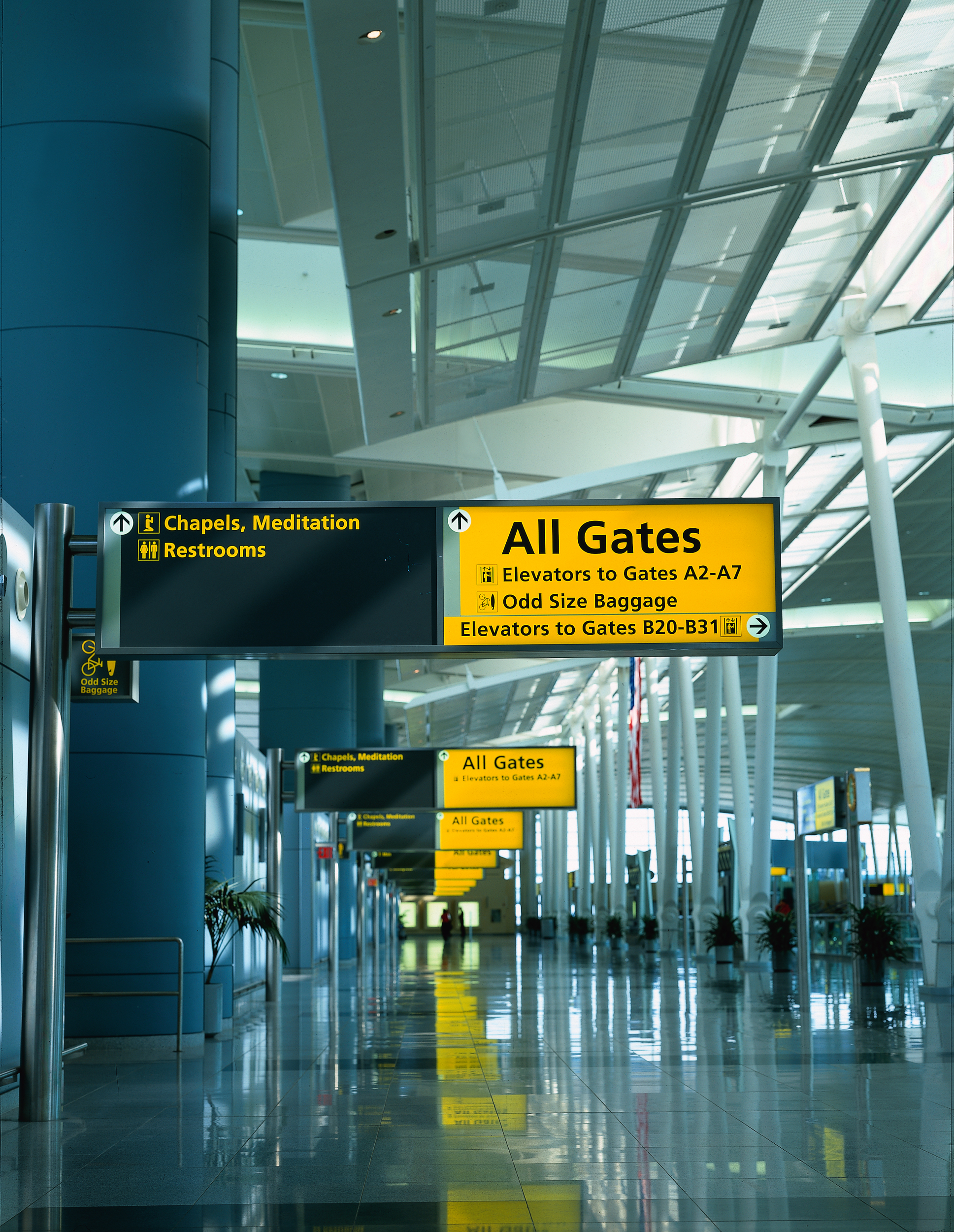 Project image 2 for JFK Terminal 4 Signage, Port Authority of NY & NJ